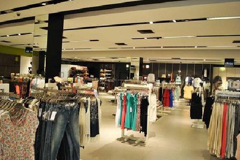 宜章商场里的店面怎么装修？